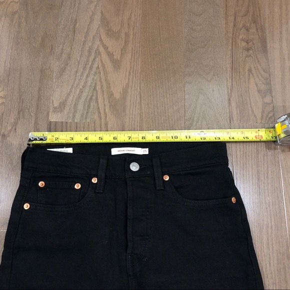 Levi's Wedgie Straight Black Jeans - Picture 6 of 9